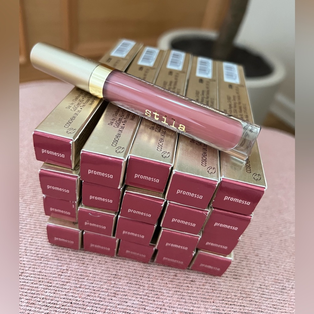 Stila All Day Liquid Lipstick in Promessa Color